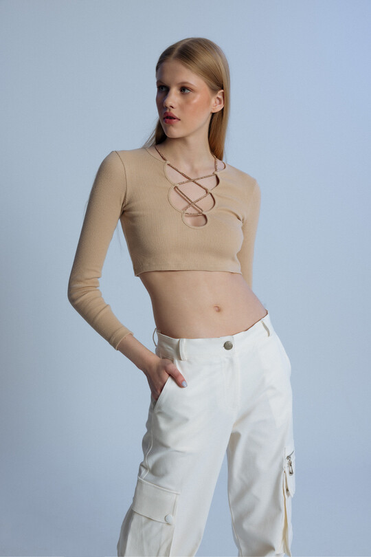 BEIGE STRIP COLLAR CROP 