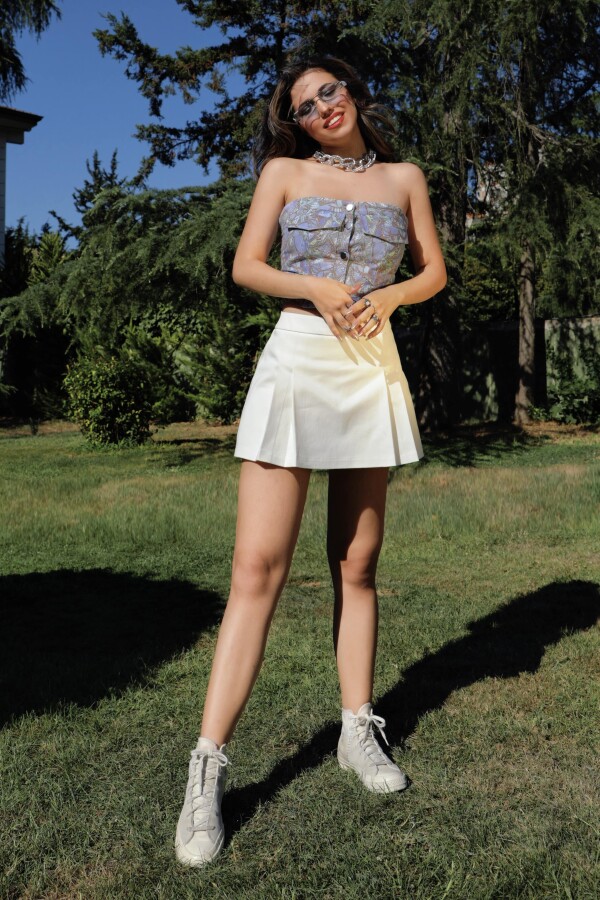Ecru Skort mit Falten vorne und tiefer Taille - 3