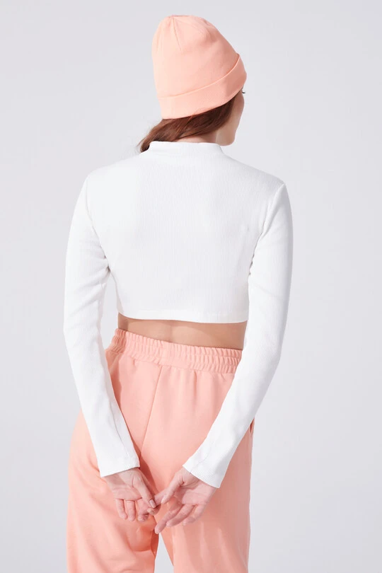 Ecru/lachsfarbener Langarm-Body mit Rollkragen und Reißverschluss - 3