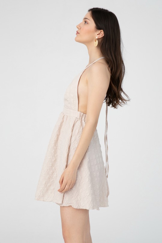 Elfenbeinfarbenes Neckholder-Kleid mit Rückenausschnitt - 2