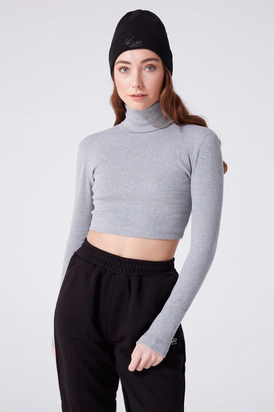 ECRU THROAT CROP 