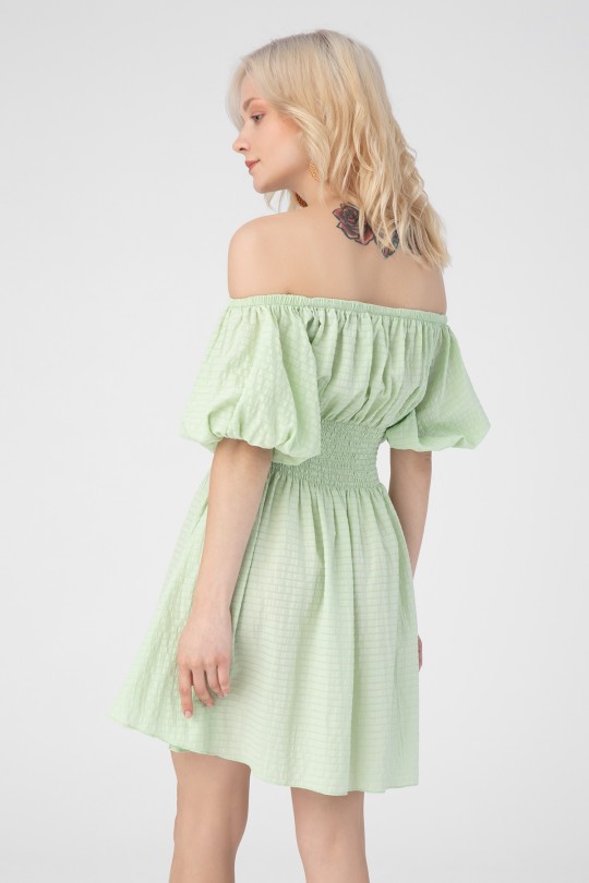 Grünes Kleid mit überschnittenen Schultern und elastischem Bund - 3