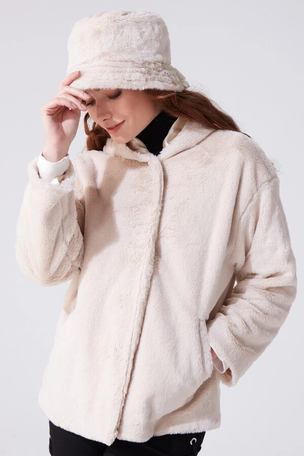 Hellbeige Plüschjacke - 3