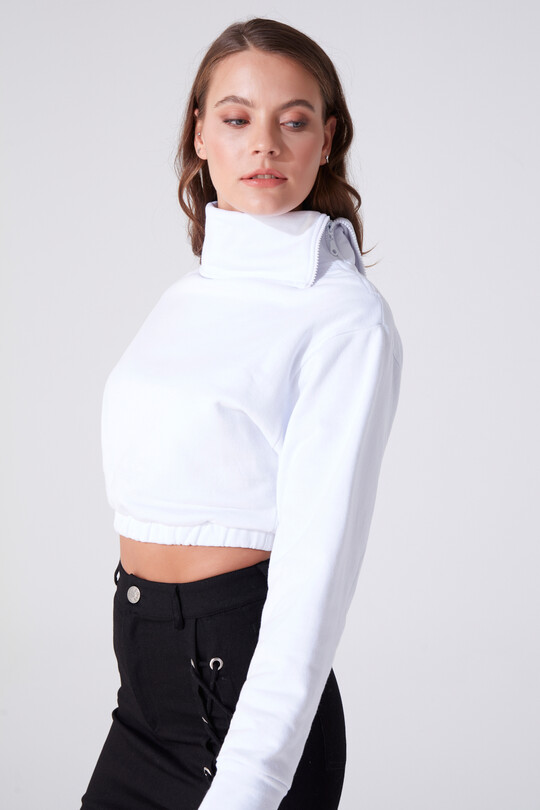 BERFUĞ KIRAN - HOHER KRAGEN SWEAT MIT ZIPPER KRAGEN MIT ELICKER TAILLE (1)