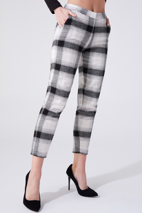 PLAID CIGARETTE PANTS - 2