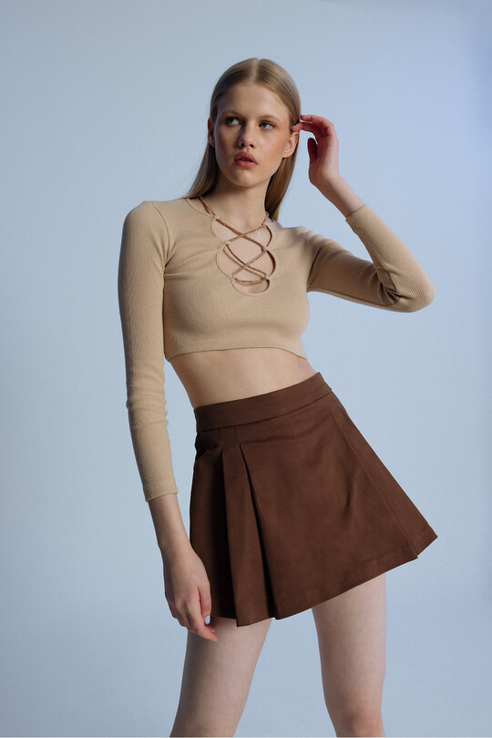 BROWN FRONT PLEATED LOW WAIST BACK SHORTS SKIRT - 2