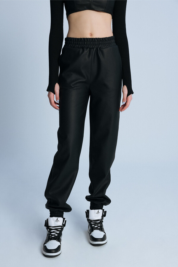 BLACK LEATHER TROUSERS WITH Elastic Waist and Ankles - 3