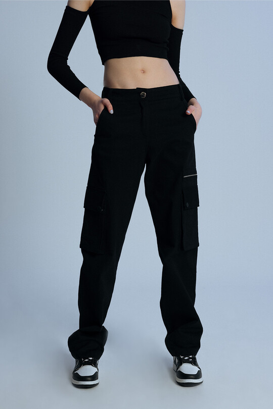 BLACK ZIPPER DETAILED LOW WAIST OVERSIZED TROUSERS - 4