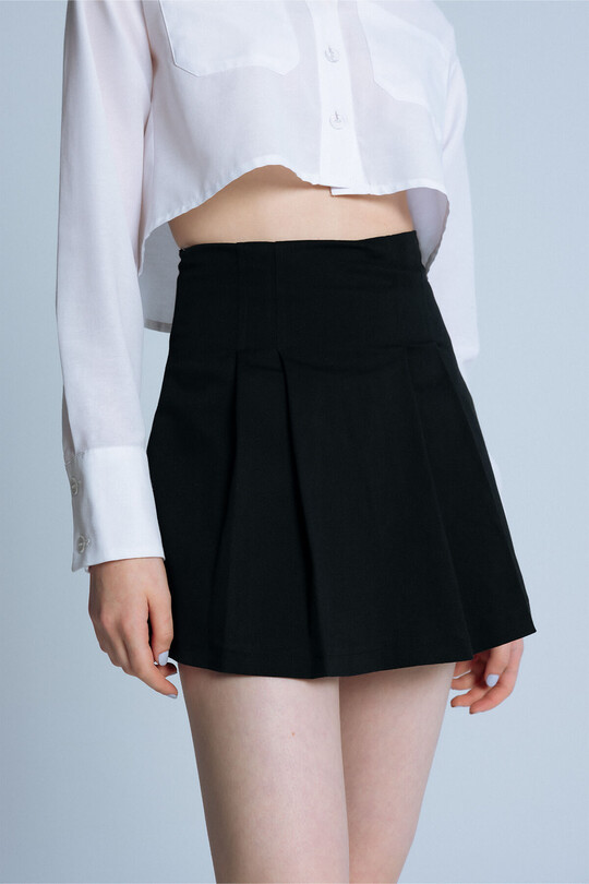 BLACK HIGH WAIST PLEATED INTERIOR SHORTS SKIRT - 3