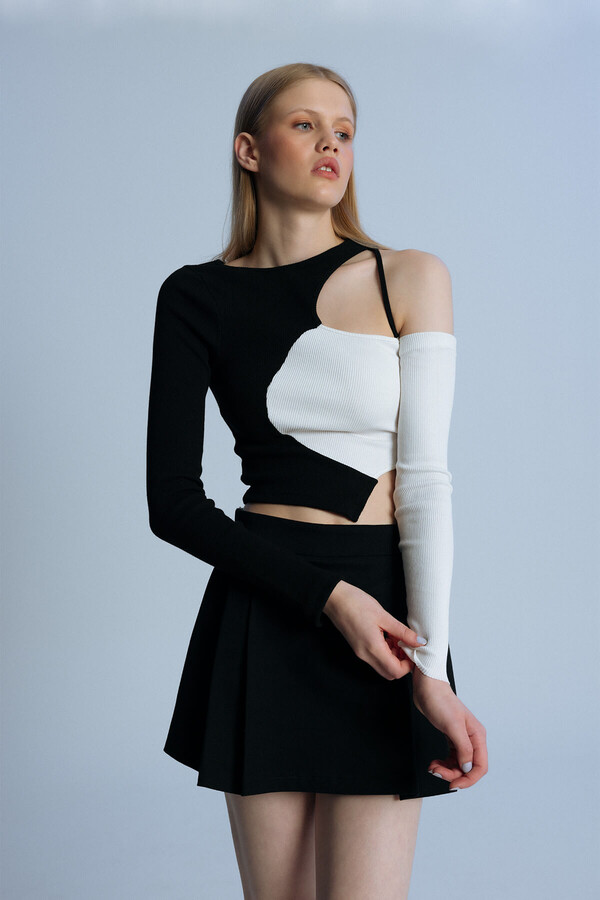 BLACK/WHITE TWO-COLOUR COVERED CLOTHES ASYMMETRIC CROP - 3