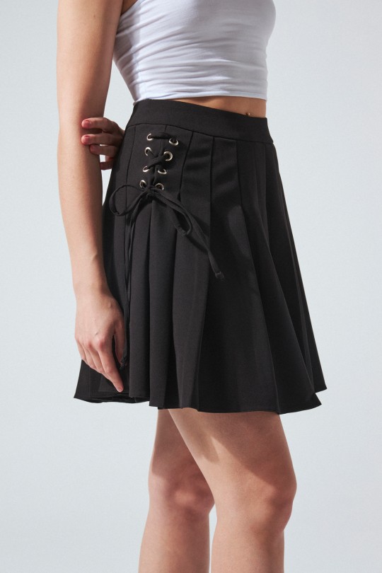 EYELET ATTACHED PLEATED SKIRT BLACK - 2