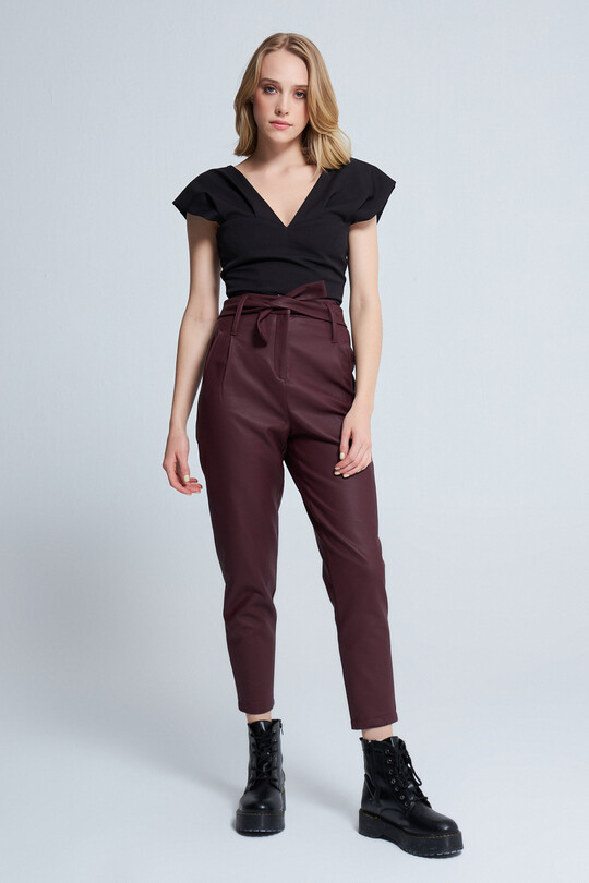  LEATHER BELTED HIGH WAIST CARROT PANTS - Thumbnail