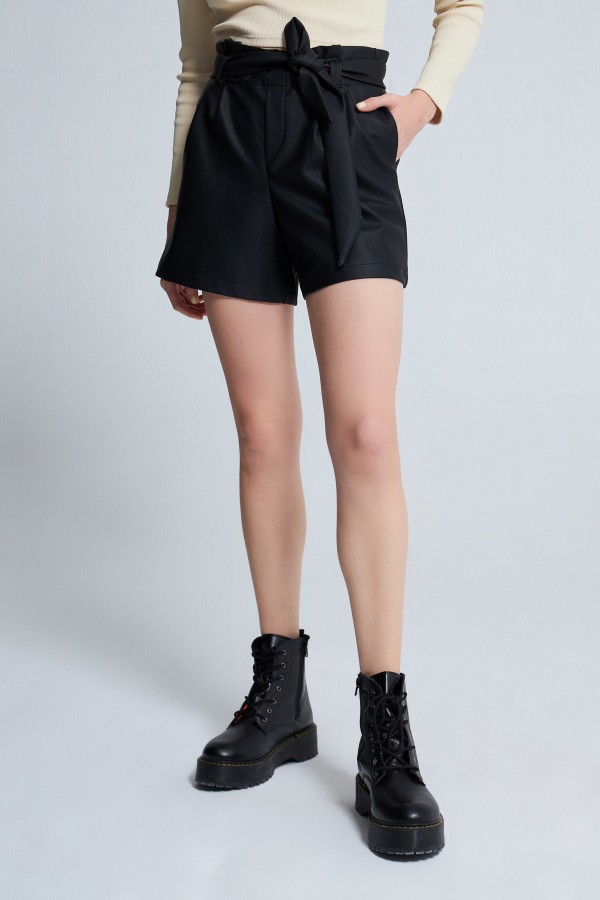  LEATHER SHORTS WITH SHIRT WAIST BLACK - 2