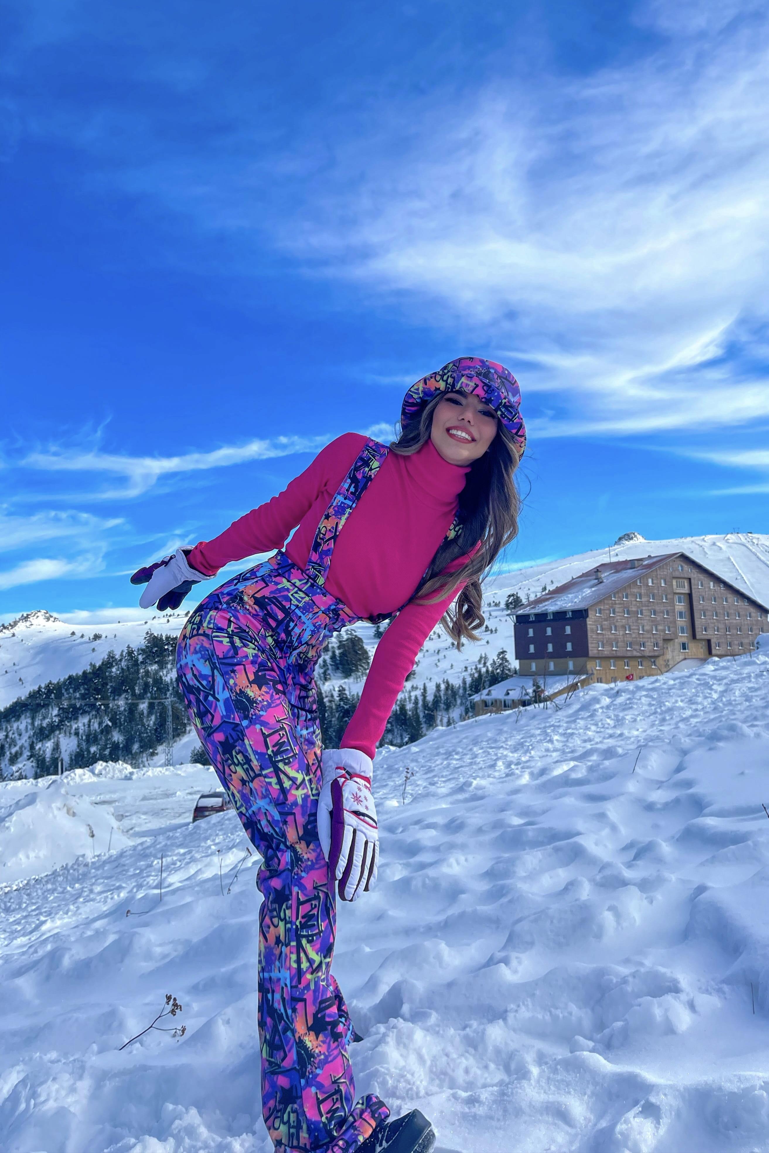 Skihosen-Modelle mit spanischem Bein für Damen | Arbeitsplatz Kiran