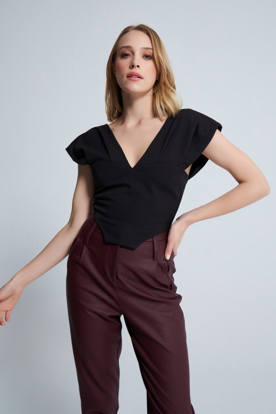  LOW-SHOULDER OVERSIZE BLOUSE 