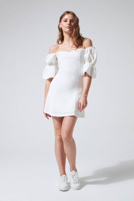 LOW SLEEVE STRAPLESS SHORT DRESS WHITE 