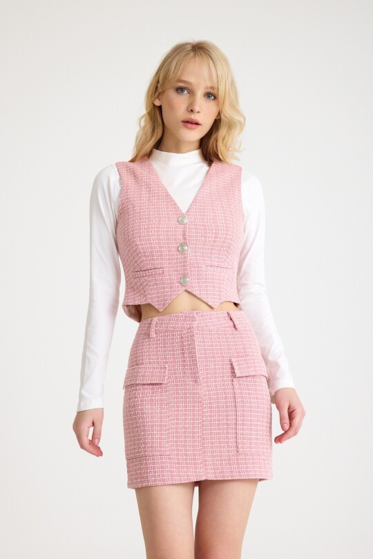Rosa/Weiße, figurbetonte Tweedweste mit V-Ausschnitt - BERFUĞ KIRAN