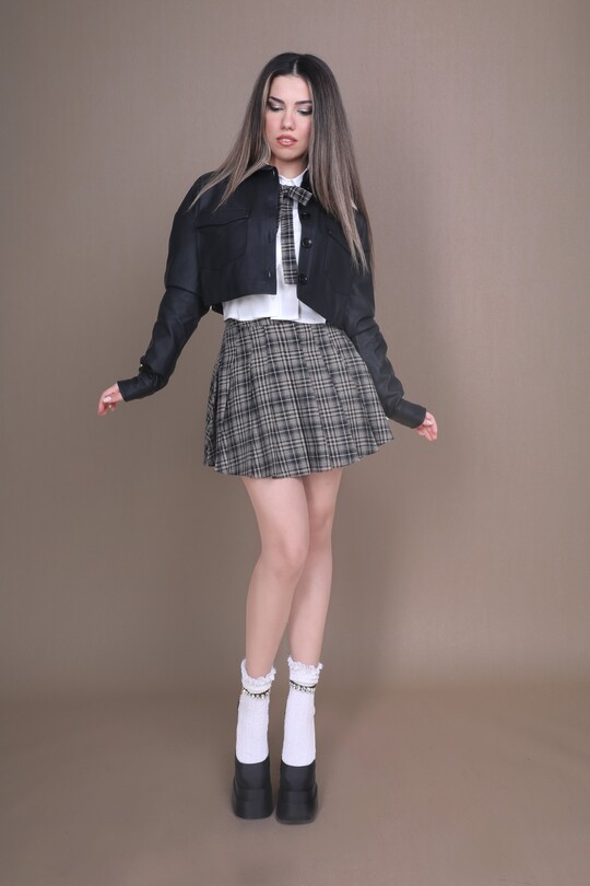 Schwarze Lederjacke mit weißen Nähten - BERFUĞ KIRAN