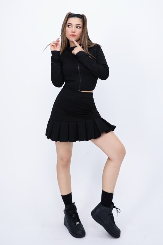 Schwarzer Shorts-Rock mit elastischem Bund und Rüschendetails - BERFUĞ KIRAN