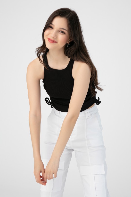 Schwarzes Kaşkorse Crop Top mit seitlichen Raffungen - 2