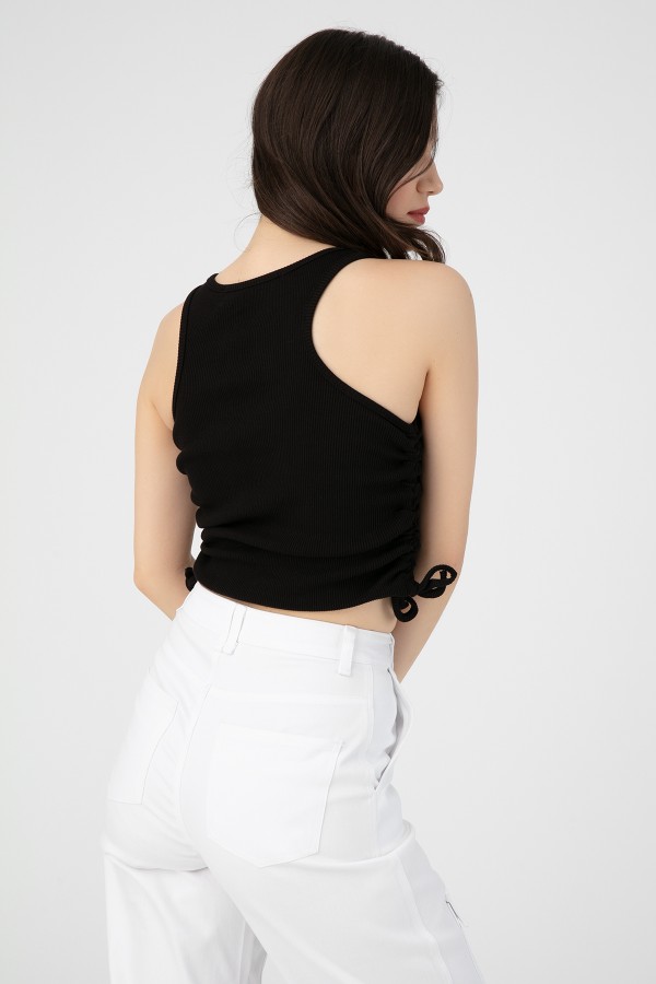Schwarzes Kaşkorse Crop Top mit seitlichen Raffungen - 3