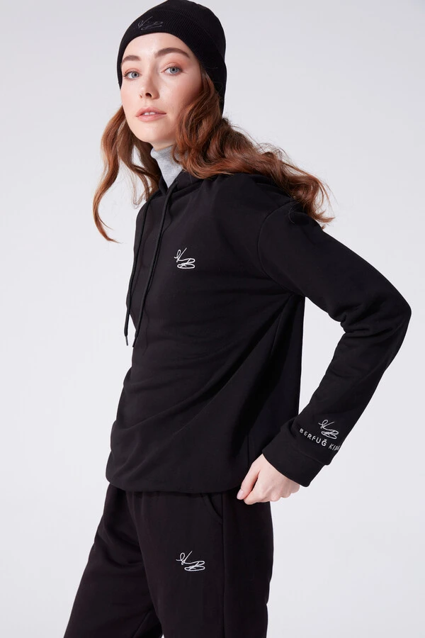 Schwarzes Kapuzen-Sweatshirt mit weitem Schnitt - 1