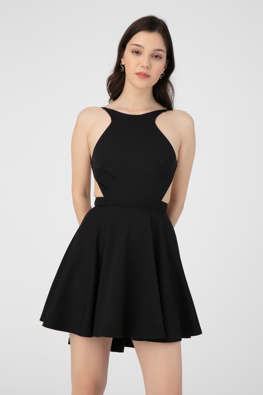 Schwarzes Kleid mit Halterneck und Rückenausschnitt - 3