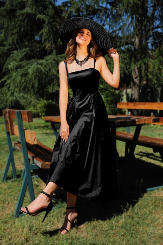 Schwarzes Rückenausschnitt-Midikleid mit Schleife - BERFUĞ KIRAN