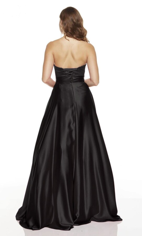Schwarzes schulterfreies Satin-Abendkleid mit weitem Rock - 2