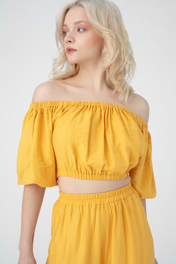 Senffarbene Bluse mit elastischen Schultern - 2