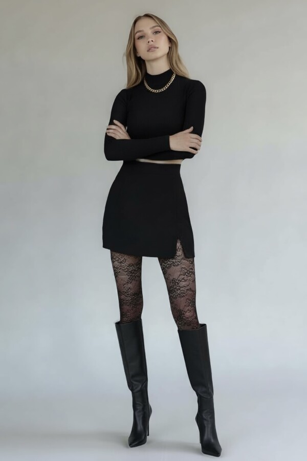 SİYAH YIRTMAÇLI MİNİ ETEK - 4