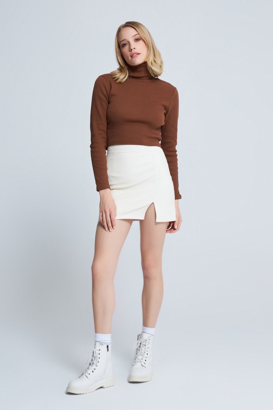 THROAT CROP BROWN 