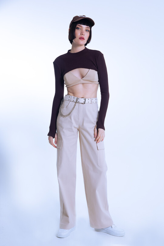 Vizonfarbene High-Waist Hose mit weitem Bein und Cargotaschen 