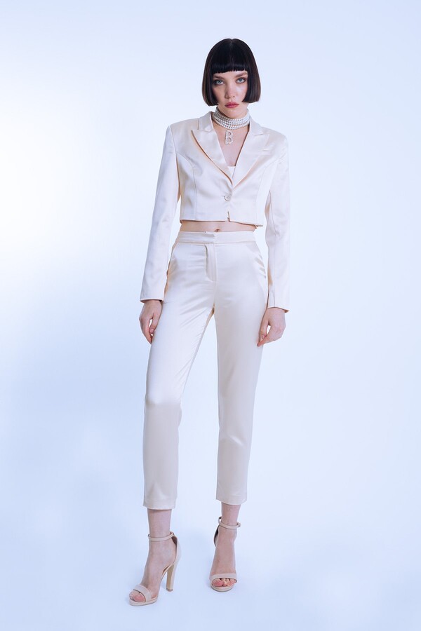 Vizonfarbene kurze Satinjacke - 3