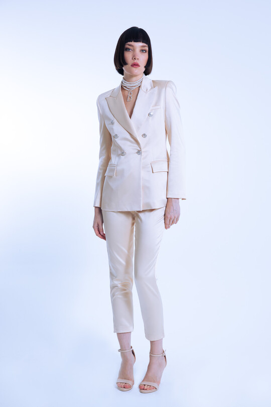 Vizonfarbene Satin-Crossover-Jacke mit tailliertem Schnitt - 2