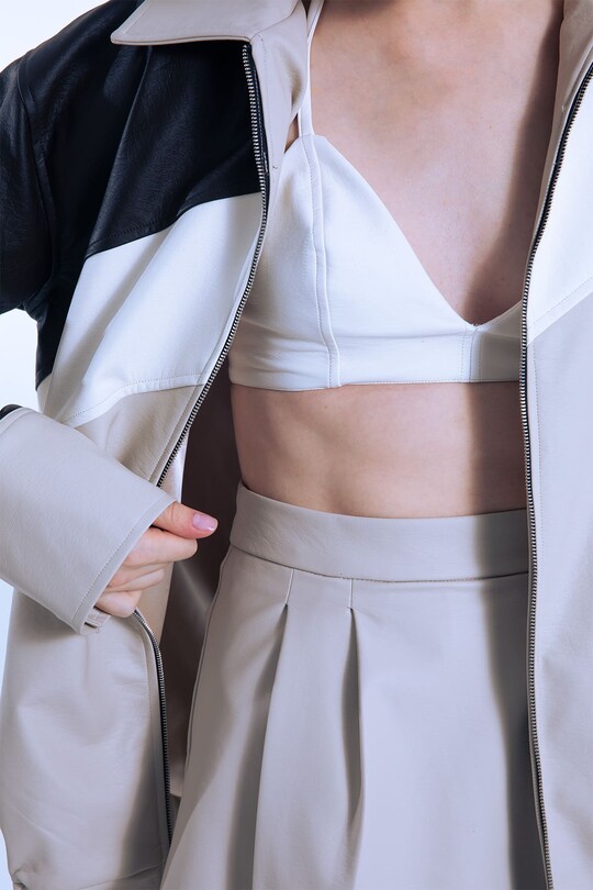 WEIßES KURZES DREIECK-HEMD - BERFUĞ KIRAN (1)