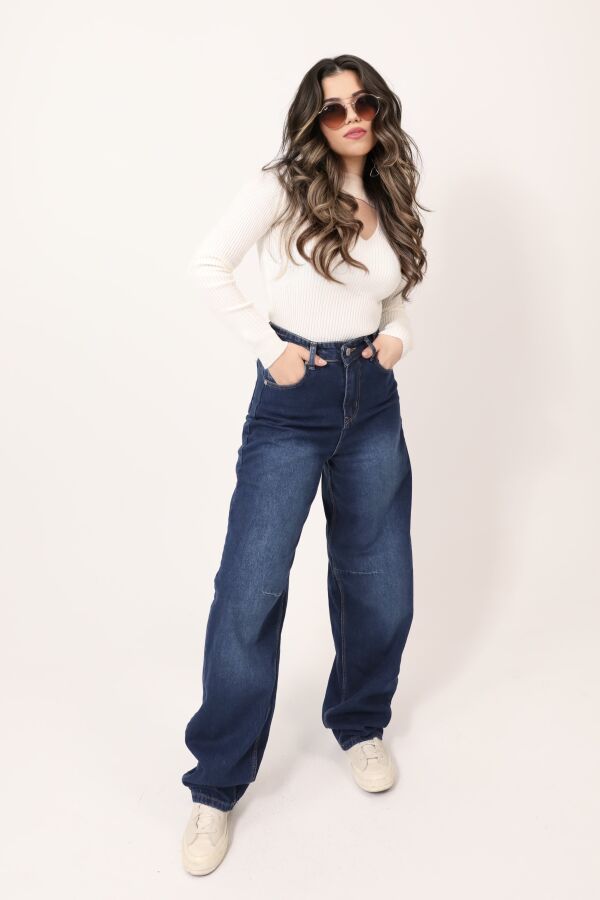 Weite Jeanshose in Blau mit Schnallendetail und weitem Bein - 1