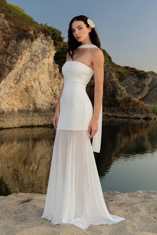 White strapless dress with chiffon skirt 