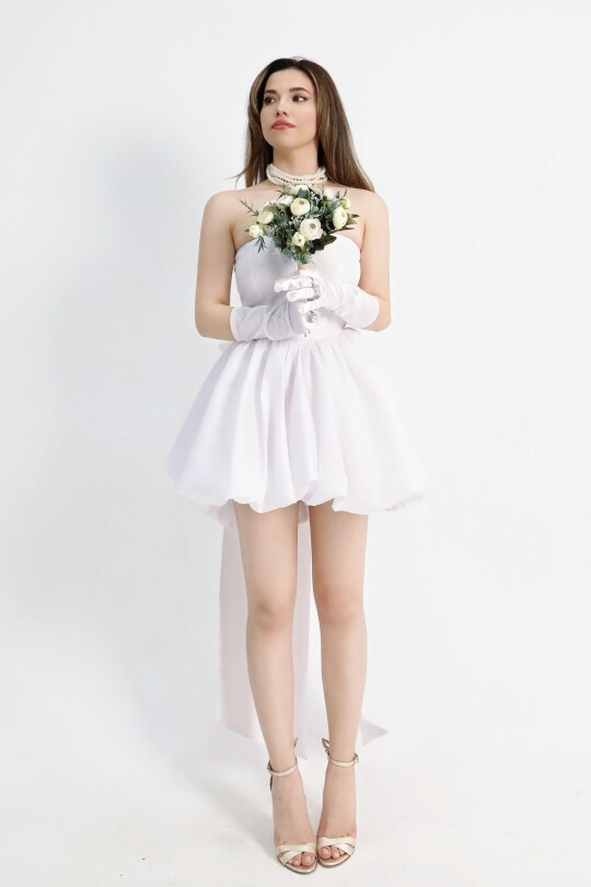 WHITE STRAPLESS TAFFETA DRESS WITH BACK BOW 
